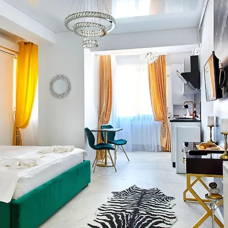 By Rs 2 Apartament *