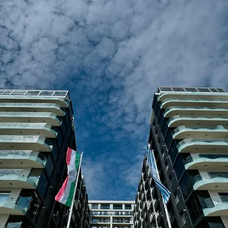 By Rs 2 * Năvodari
